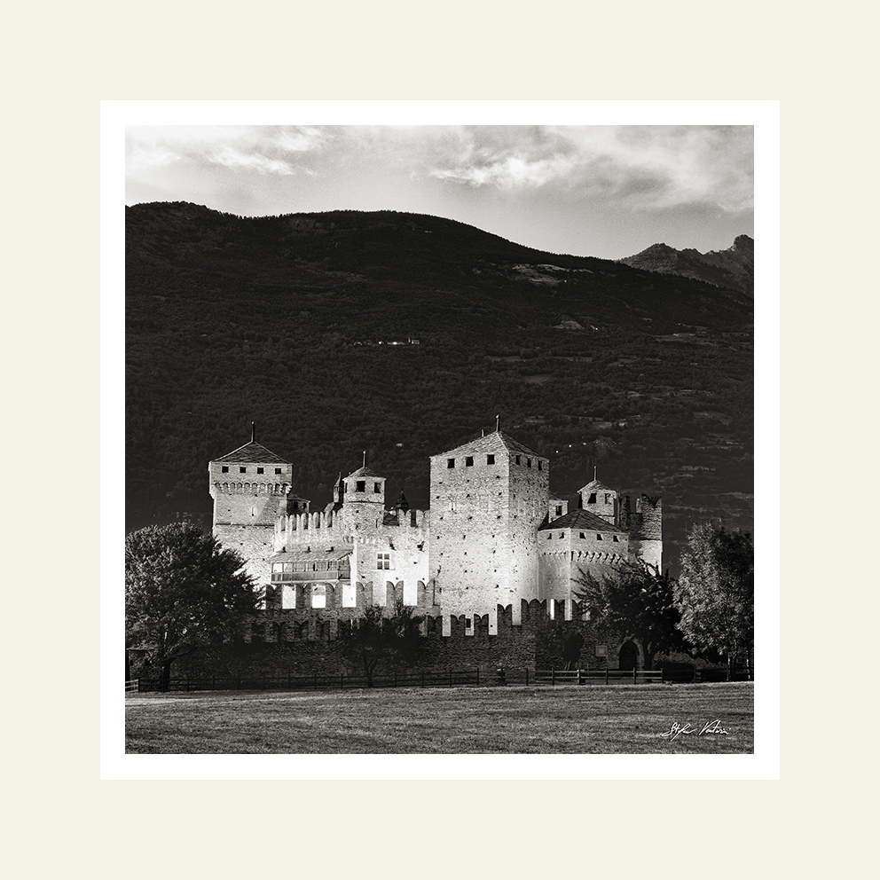 Castello di Fenis - notturna