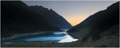 Lago di Place-Moulin al tramonto