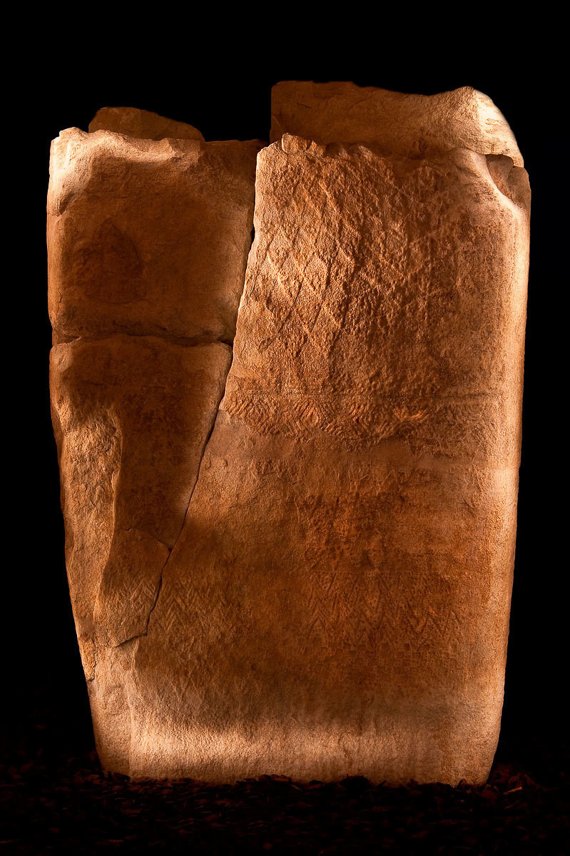 Alle origini - Stele antropomorfa del III millennio a.C. - Valle d’Aosta