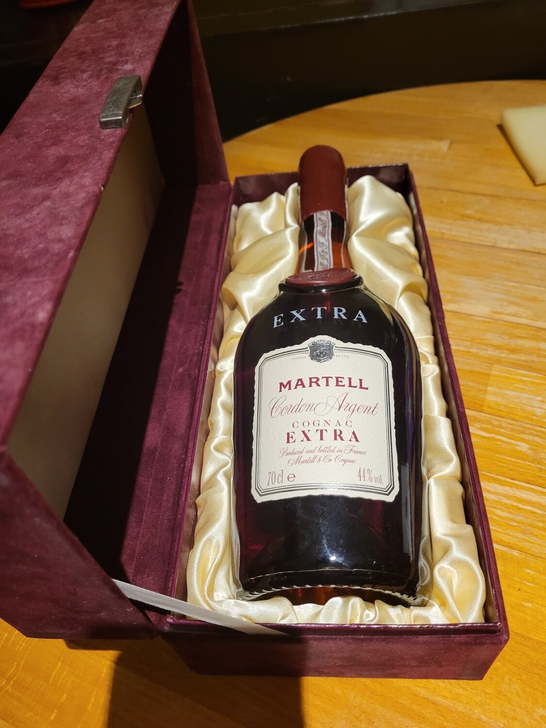 J &amp; F MARTELL CORDON ARGENT COGNAC EXTRA 43% (BOTTLED IN THE 80S/90S)