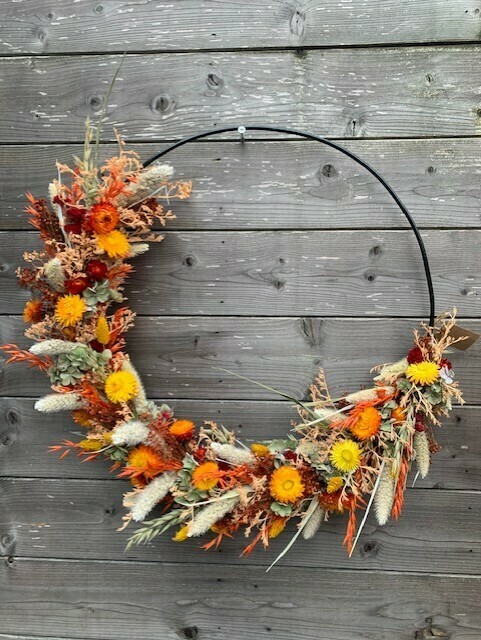 Ring met droogbloemen geel/oranje/natuur