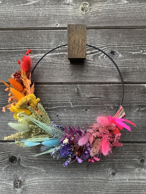 Ring met droogbloemen &#39;rainbow&#39;