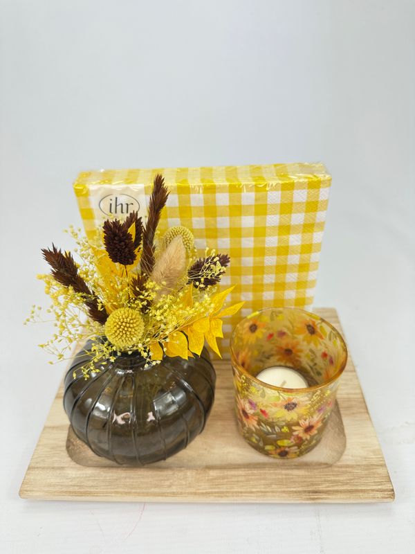 Cadeauset droogbloemen geel/bruin theelicht