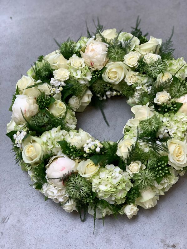 Bloemenkrans wit