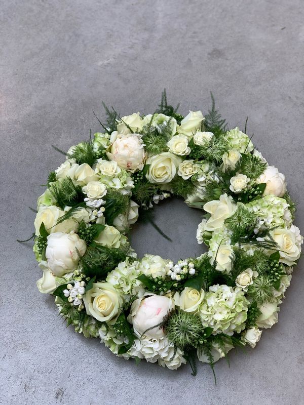 Bloemenkrans wit
