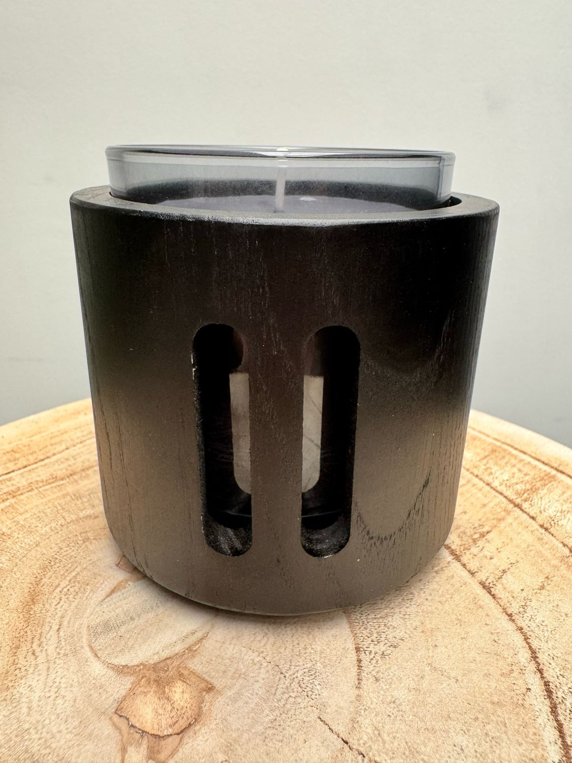 Menza by Véronique De Kock Scented Candle S Black velvet Ø 10 cm