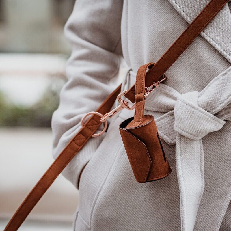 Hondenpoepzakhouder Cognac