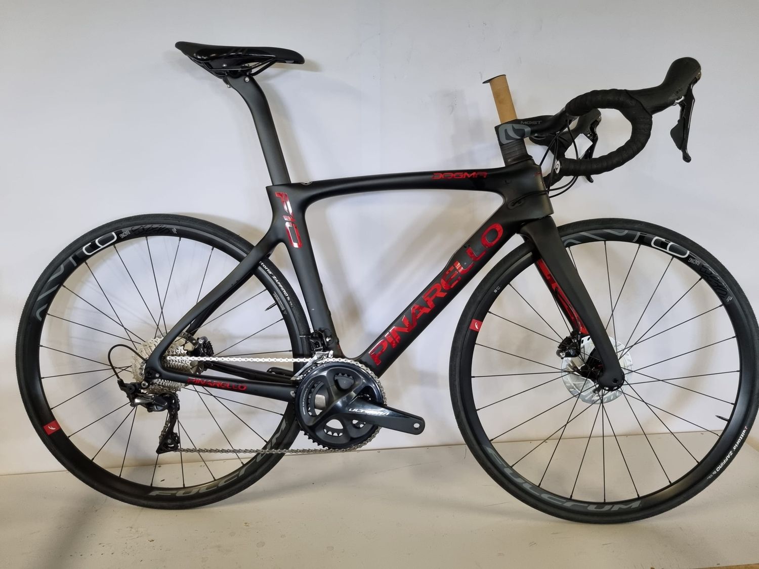 PINARELLO  F10 DISK  BLACK RED  MAAT 54