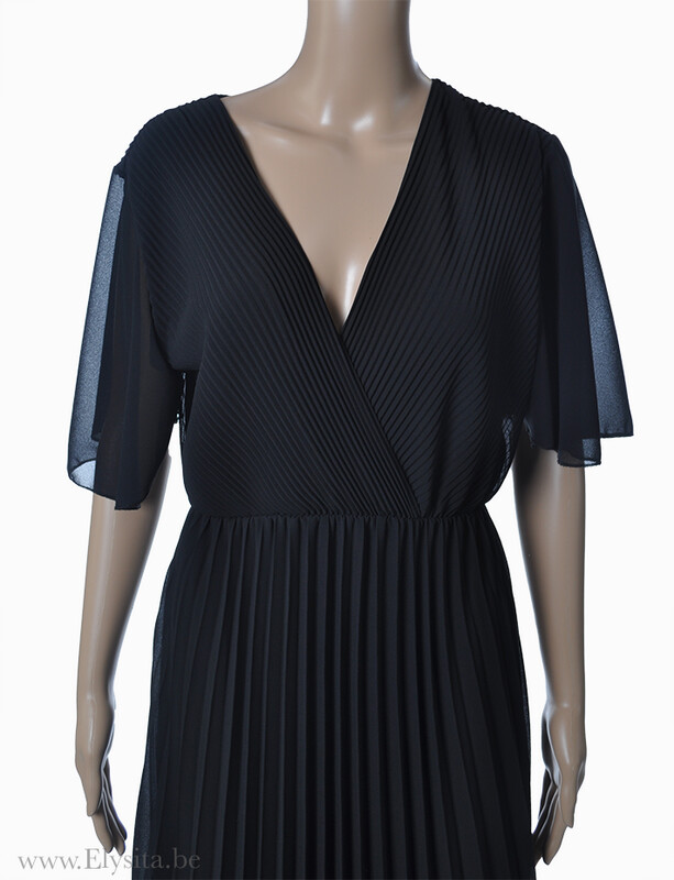 Jurk van chiffon-plissé | Zwart