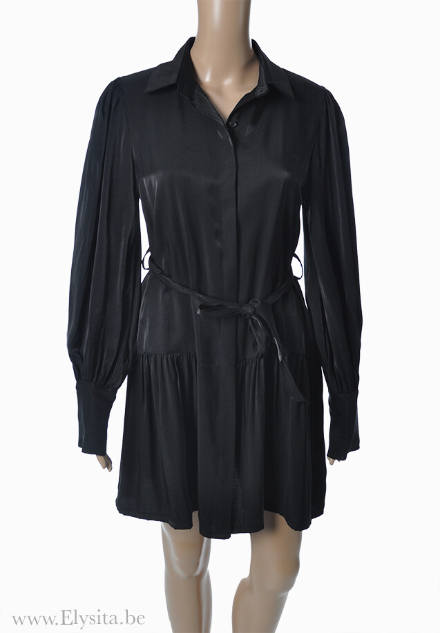 Metallic look korte jurk | Zwart