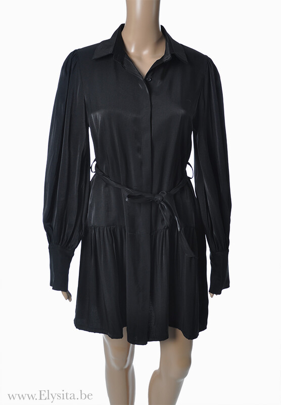 Metallic look korte jurk | Zwart