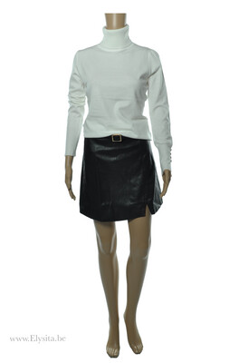 Rolkraagtrui met sierknopen / Wit