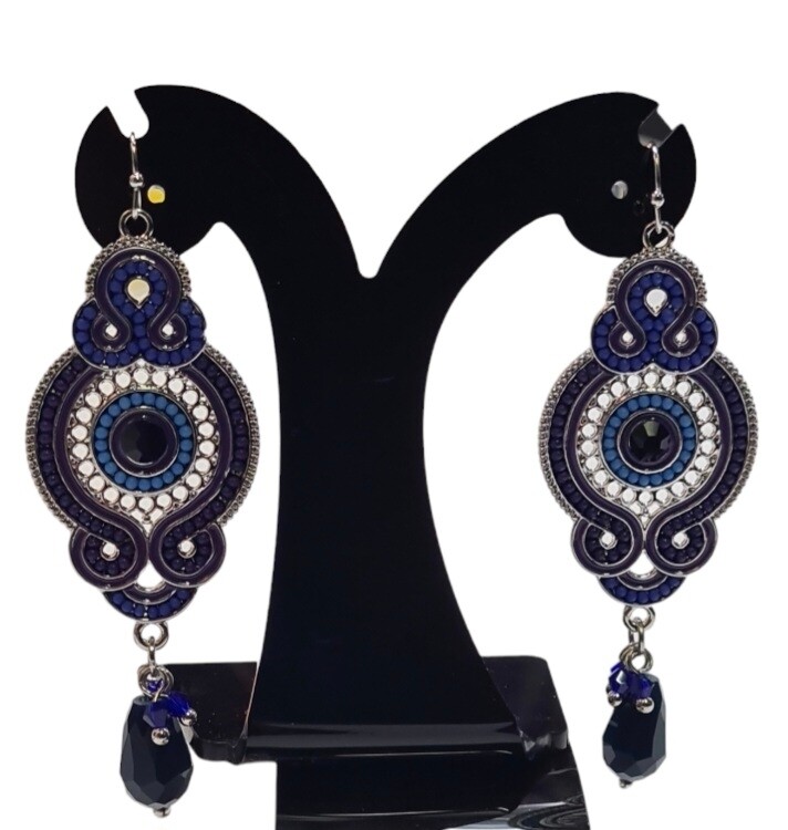 Design blauwe tinten oorbel