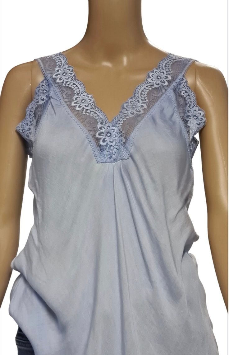 Kanten topje / Lichtblauw