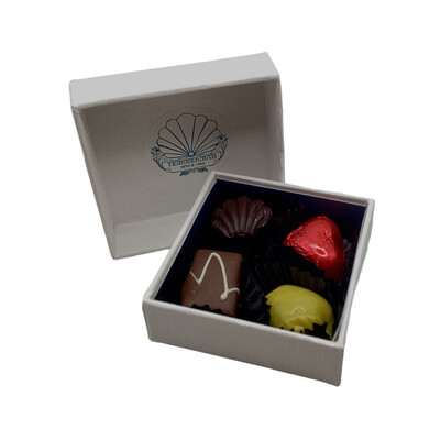 Chocolate box 4  pieces