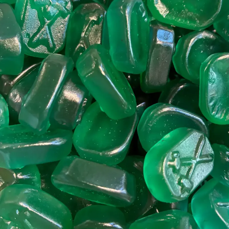 Temmerman green hammers, green hard gums with eucalyptus flavour and two hammers on the surface