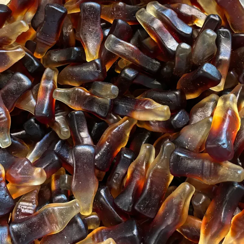 Temmerman cola gums, brown soft gums with cola flavour shaped like a bottle, gelatine-free
