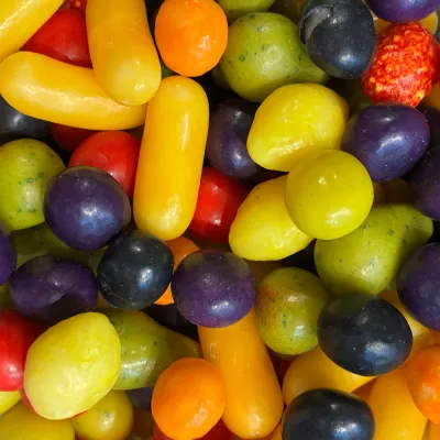 Fruits de Nice de Temmerman, bonbons de sucre cuit aux fruits à cœur tendre, façonnés en petits fruits