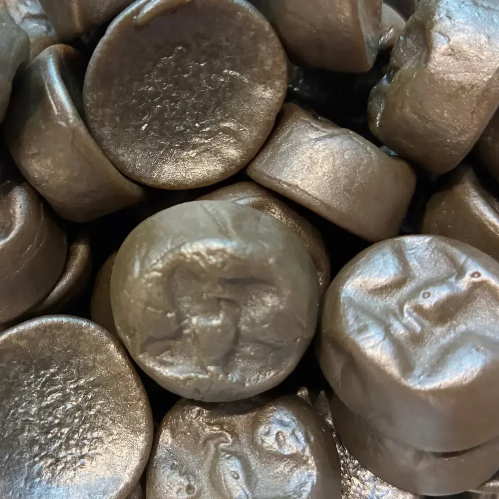 Temmerman soft liquorice, semi-soft sweet liquorice shaped like small faces