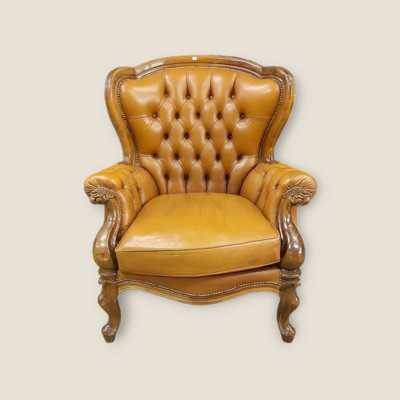 Cognac leather baroque chair