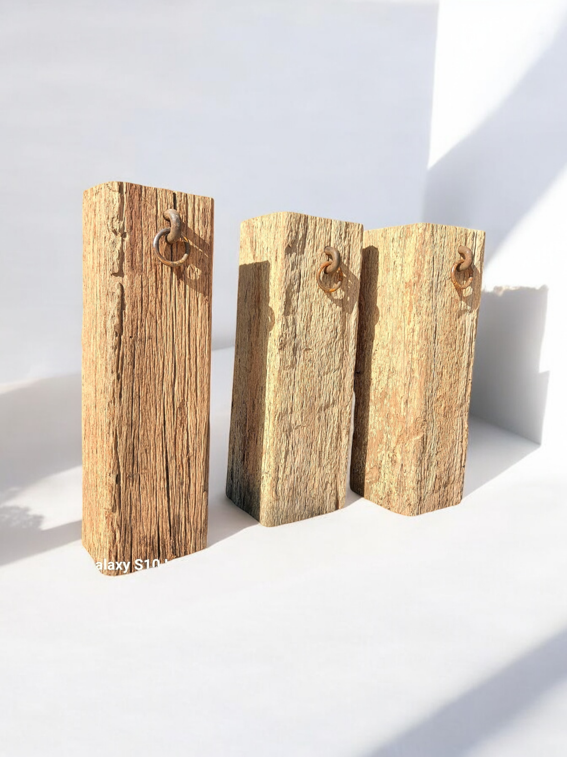 Grote Robuuste Azobe Houten Meerpaal met Ring