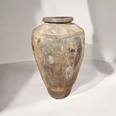 Grand pot ancien en pierre indienne