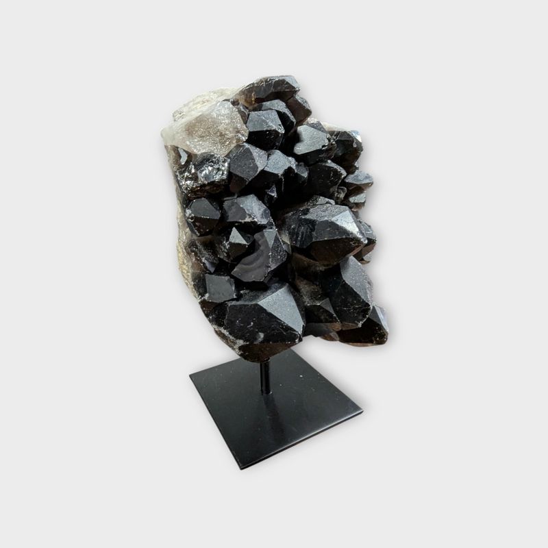 Rookkwarts op Standaard – Beschermende Edelsteen Decoratie | H 18 x B 10 cm