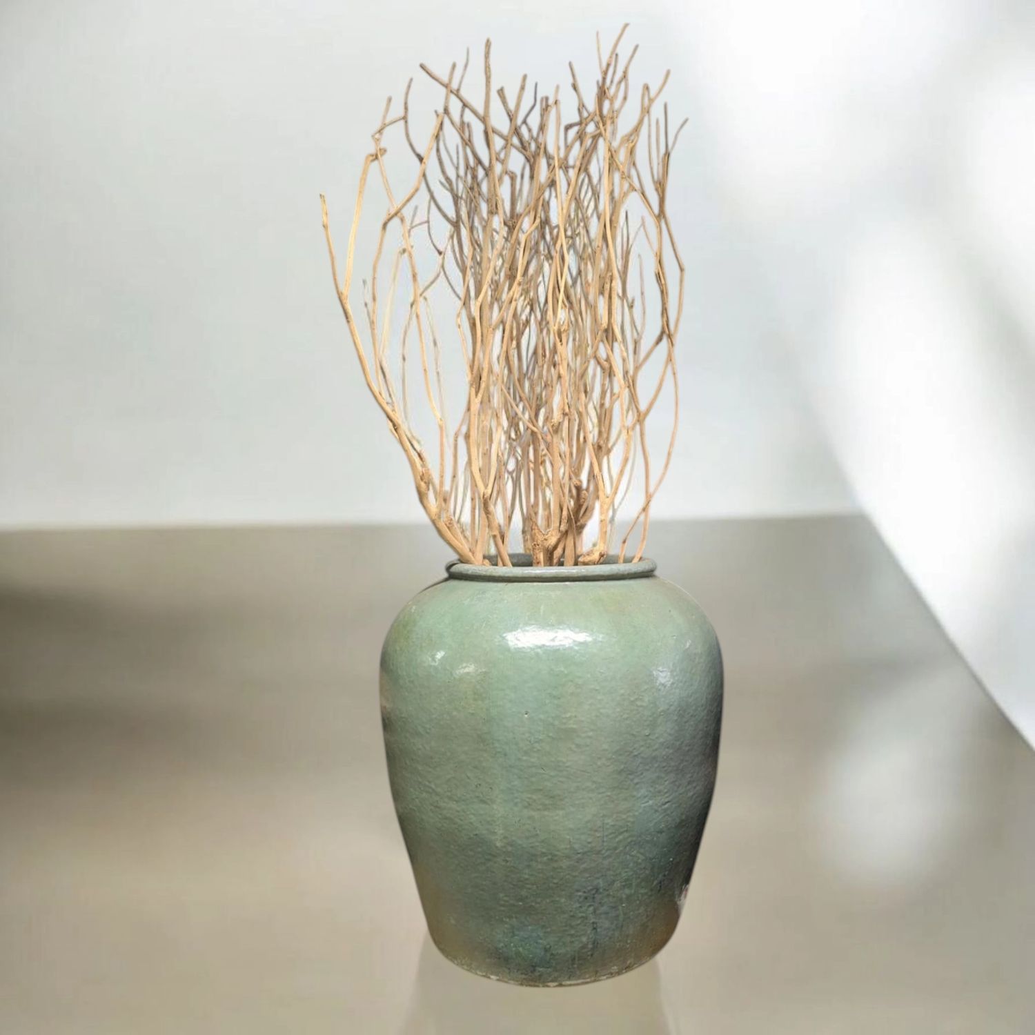 Antieke terracotta pot van keramiek - unieke vintage vaas