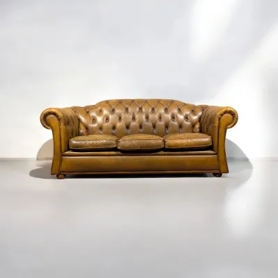 Chesterfields, Sheepskin Furniture & Vintage Sofas – Home Furnishing Store FF Iets Anders, Goirle near Tilburg