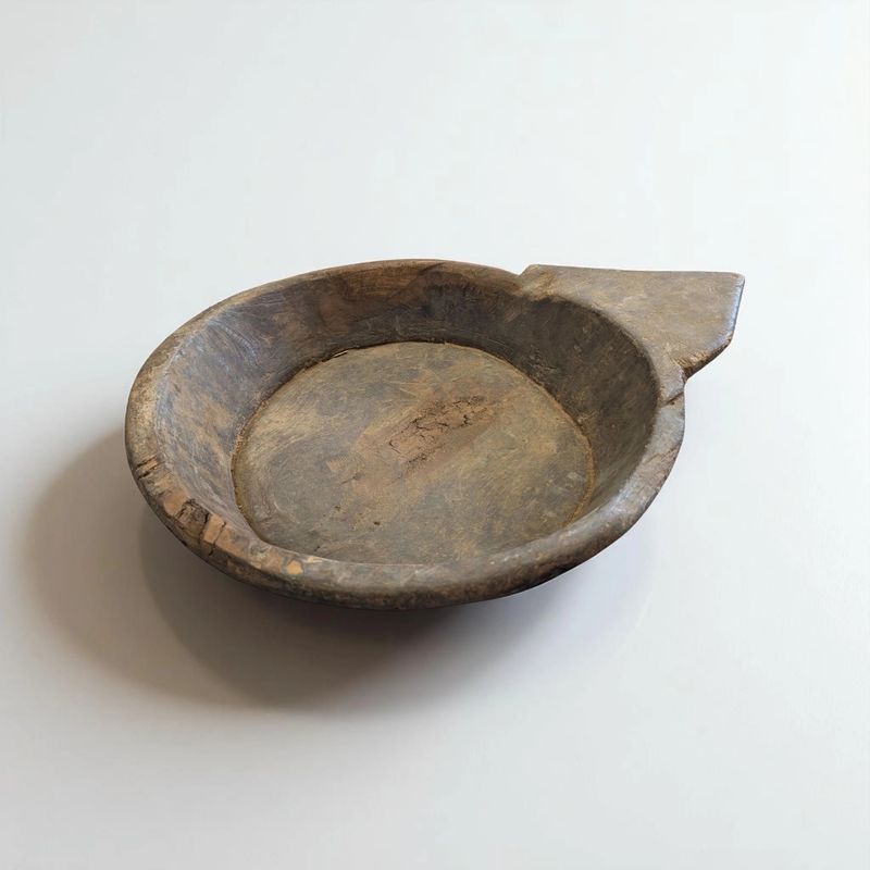 Originele Nepalese houten schaal – Authentiek woonaccessoire