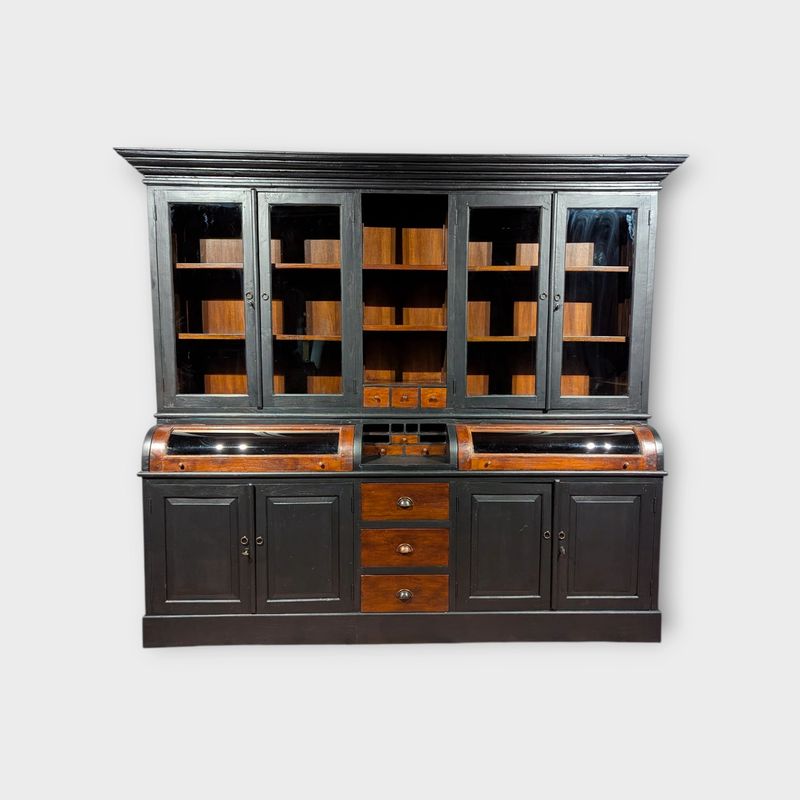 Grutterskast koloniaal teak met zwart hout – 254cm - uniek meubelstuk