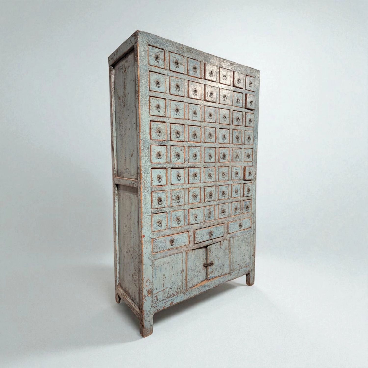 Antieke ladekast kast uit India met originele blauw craquelé patina
