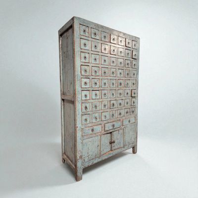 Antieke ladekast kast uit India met originele blauw craquelé patina