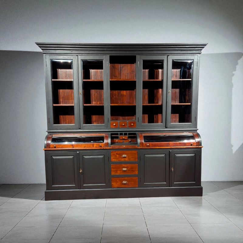 Grutterskast koloniaal teakhout zwart met facet glas – 250x230x51 cm
