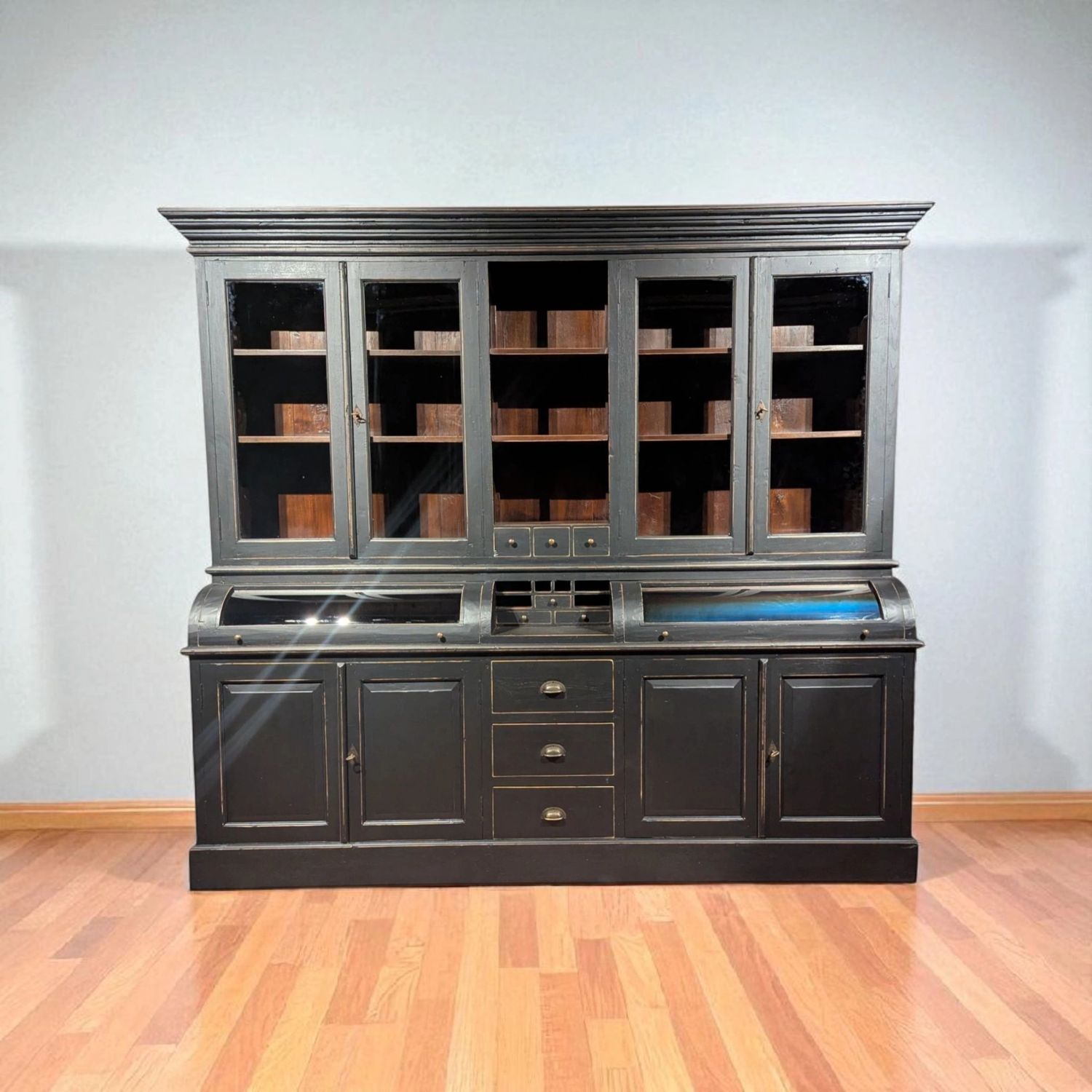 Grutterskast koloniaal teakhout met mat zwart 250 cm - Vintage buffetkast
