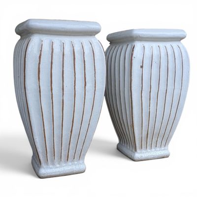 Grote geglazuurde stenen potten – stijlvolle decoratie voor binnen en buiten ( 2 stuks) Grote geglazuurde stenen potten – stijlvolle decoratie voor binnen en buiten ( 2 stuks)