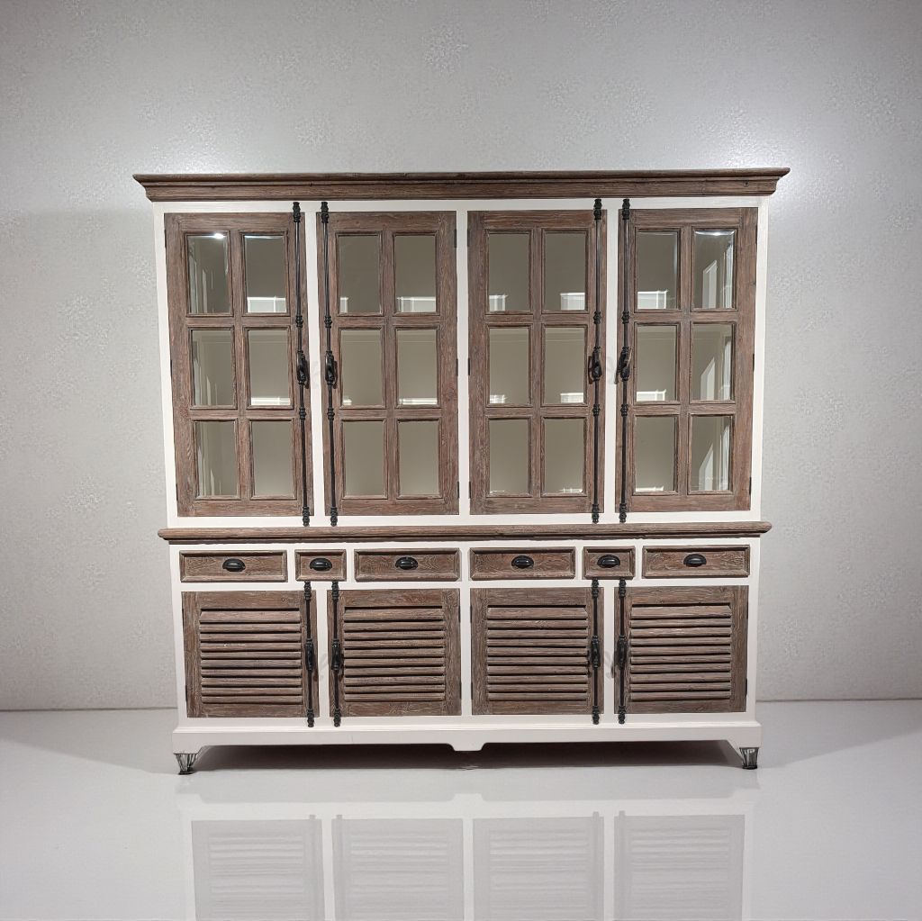 Buffetkast Landelijk Massief Hout – Louvre deuren – Facetglas & Espagnoletslot – H221 x B240 x D46