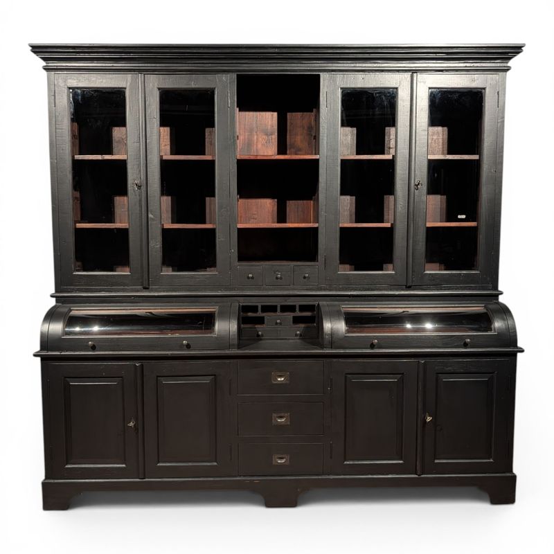 Sideboard aus massivem Teakholz – Buffetschrank im Landhausstil – Mattschwarz geschliffen