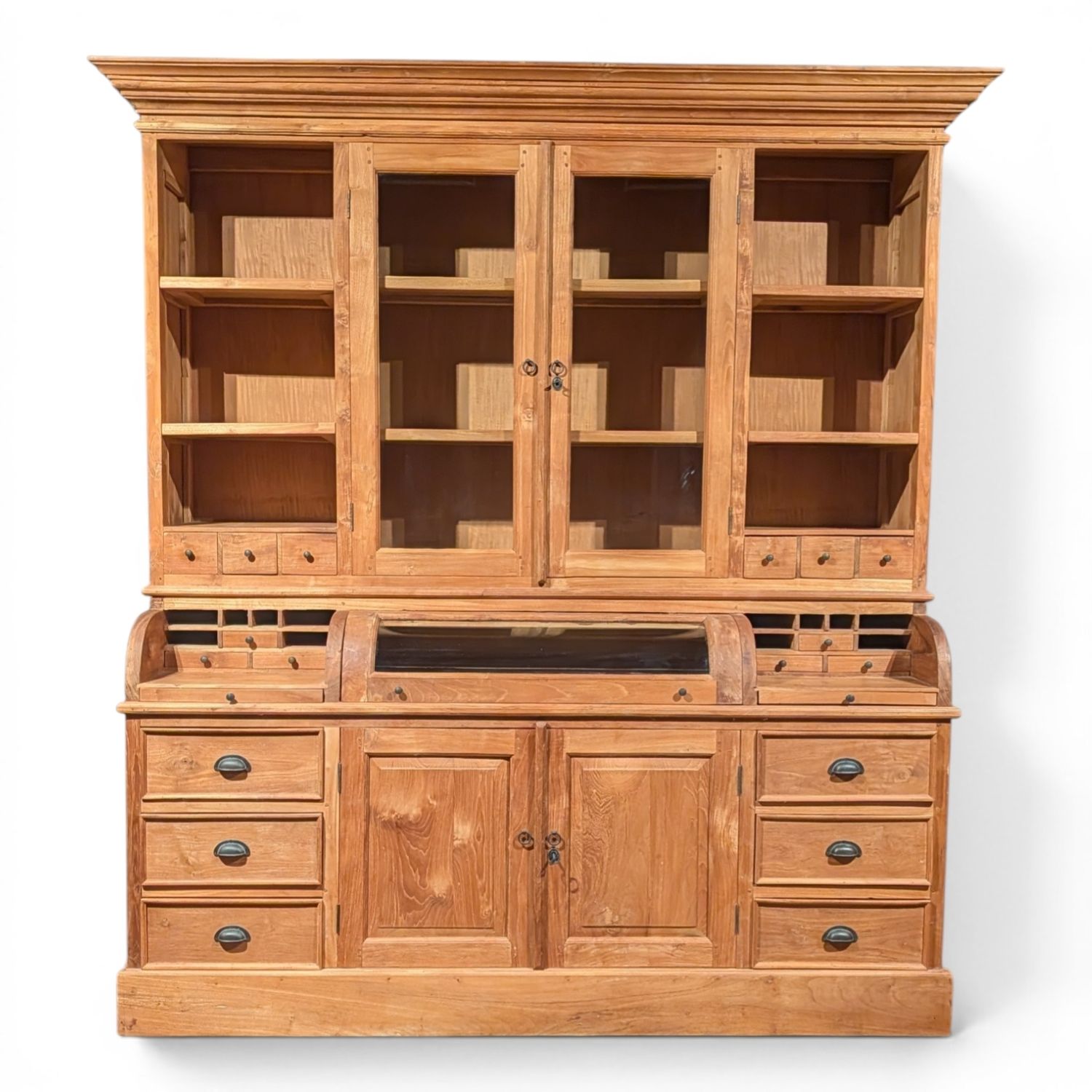 Grutterskast massief teakhout – buffetkast – restyling naar wens – 217 x 203 cm