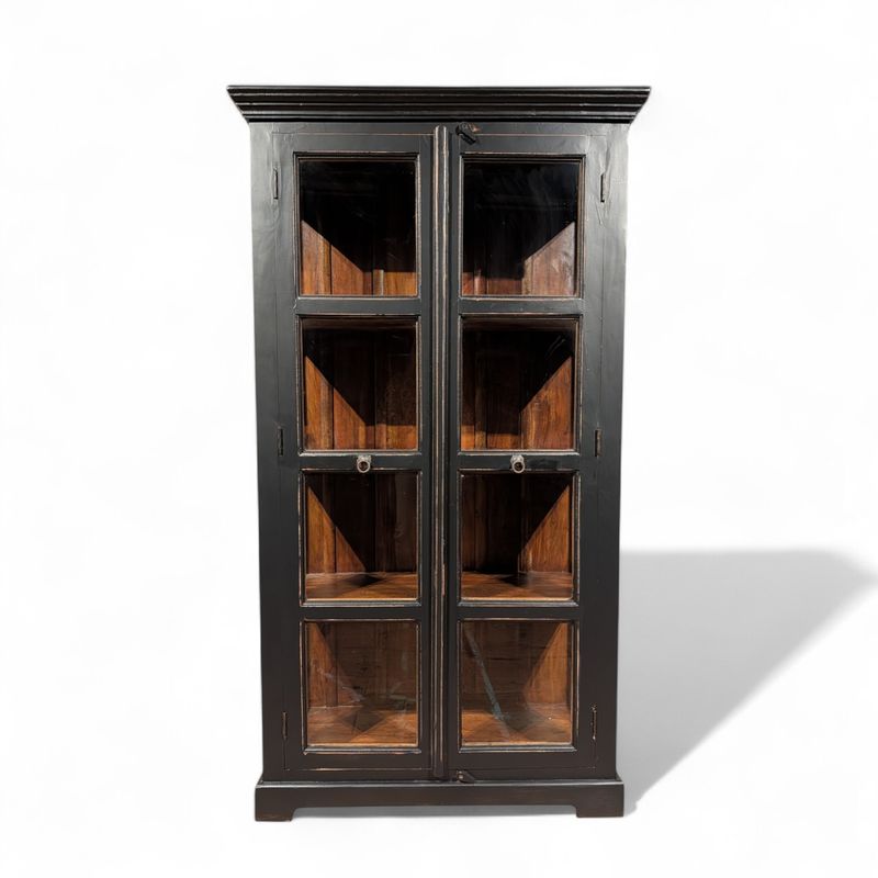 Vitrine coloniale en teck avec portes vitrées et fenêtres latérales