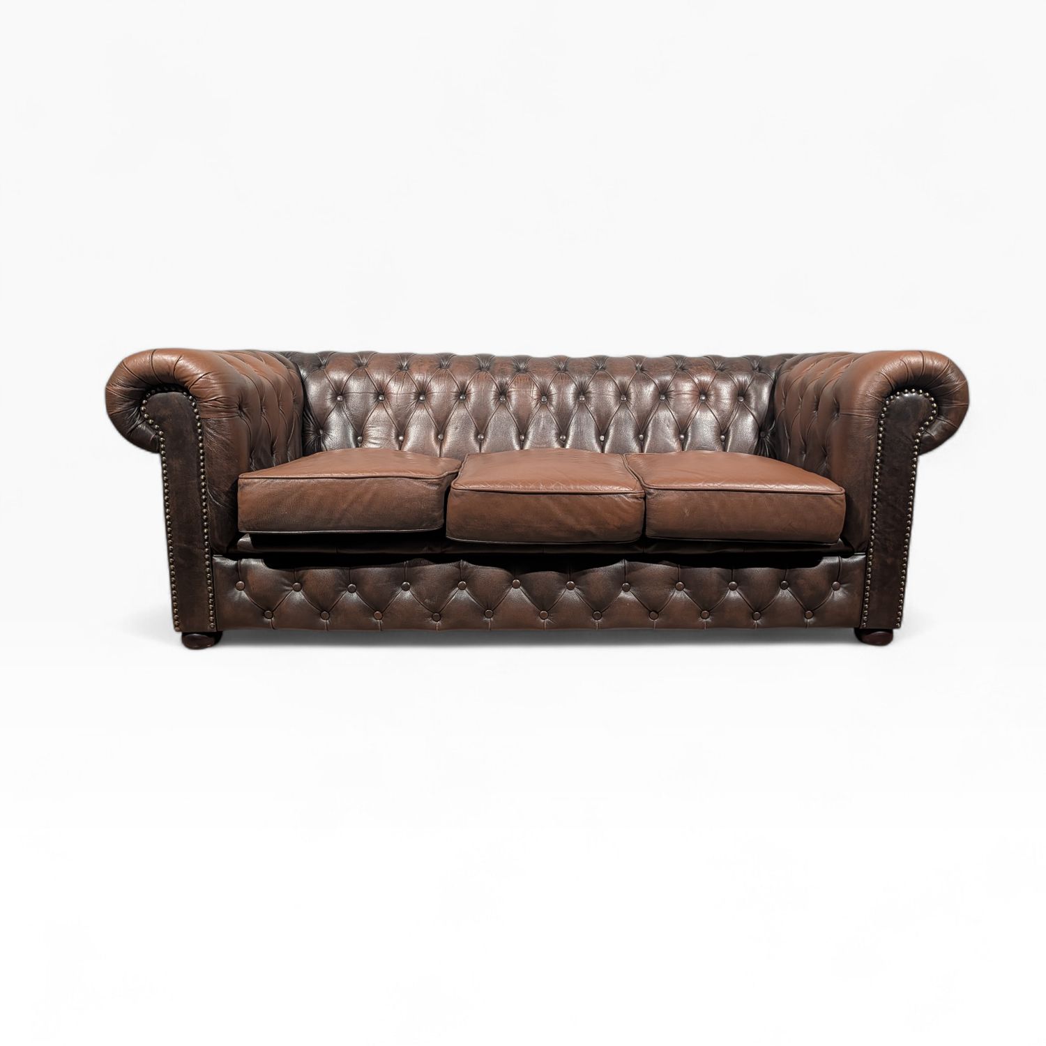 Chesterfield sofa cognac leather 3 seater vintage tufted sofa