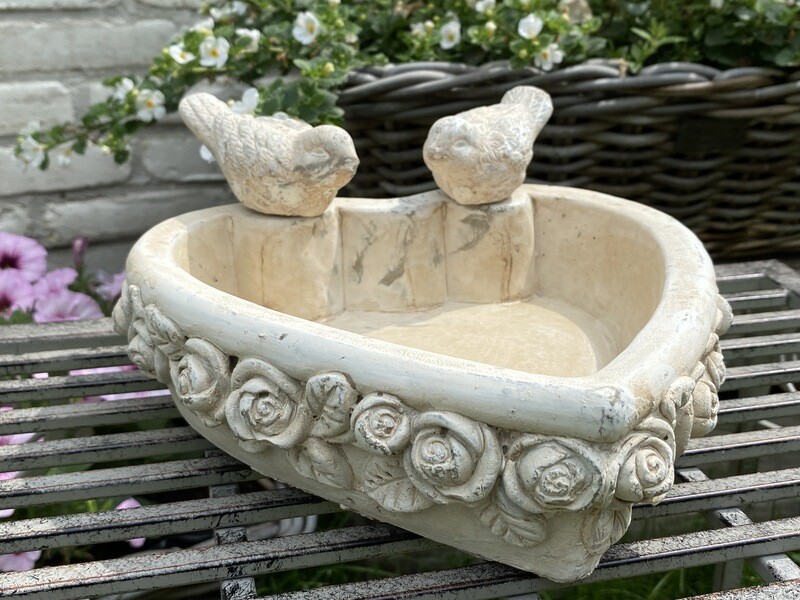 Vogelbakje  24x24x11cm