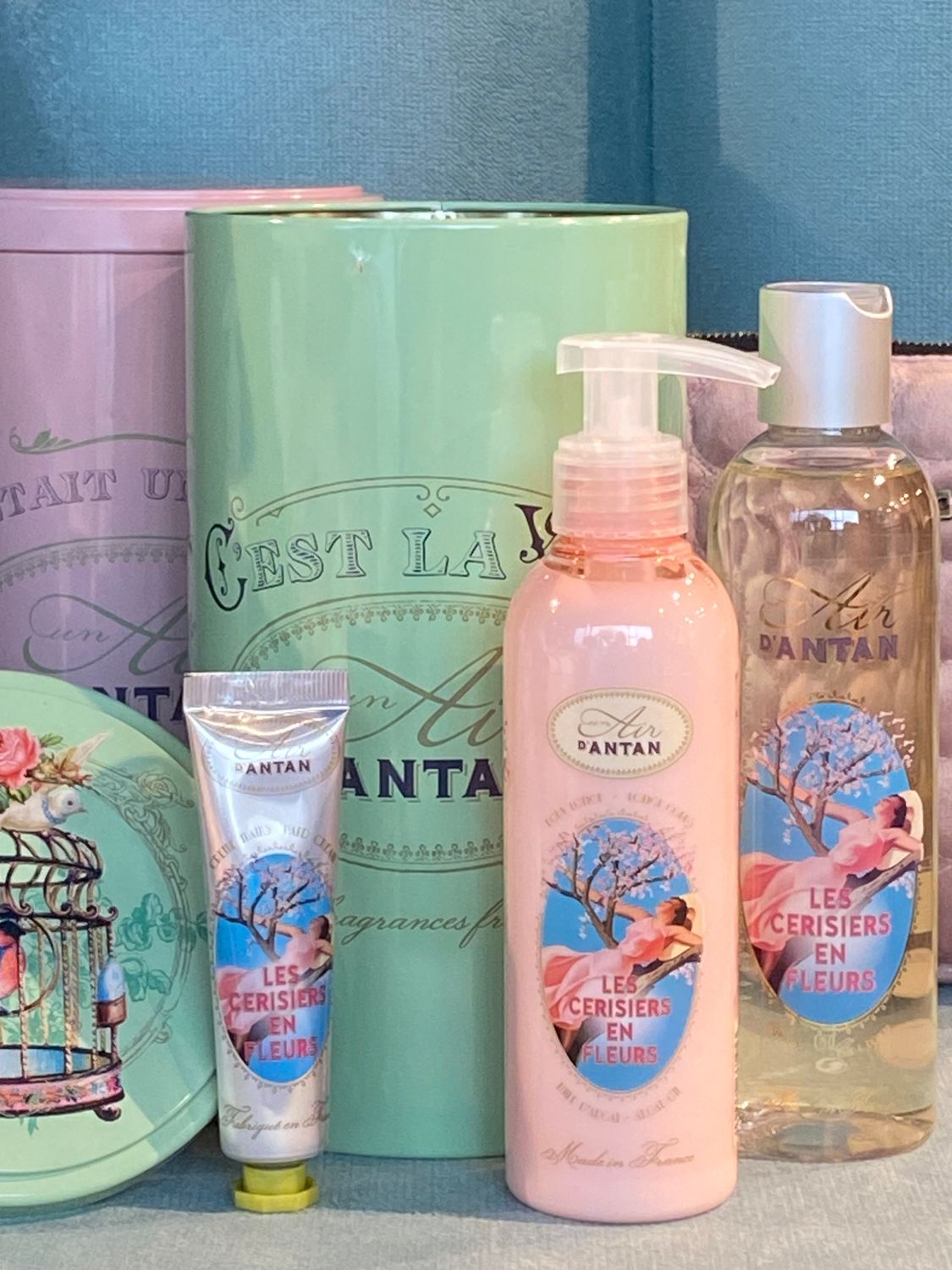 Beauty body  kersenbloesem en freesia