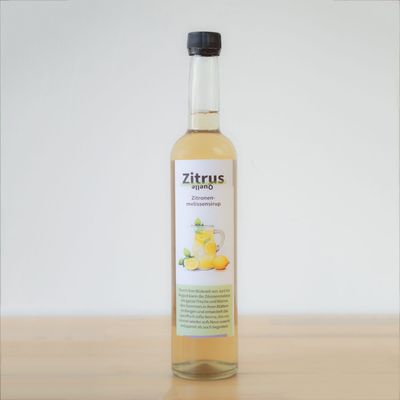 Fruchtsirup Zitronenmelisse Fruchtsirup Zitronenmelisse "Zitrus-Quelle" – 500 ml