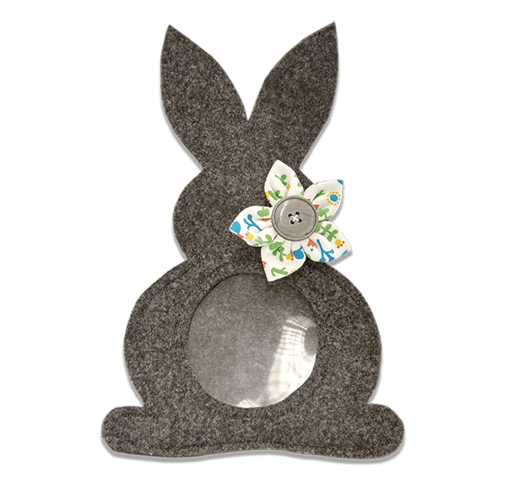 Filz-Hase mit Folienfenster Filz-Hase mit Folienfenster "Häschen-Nest"