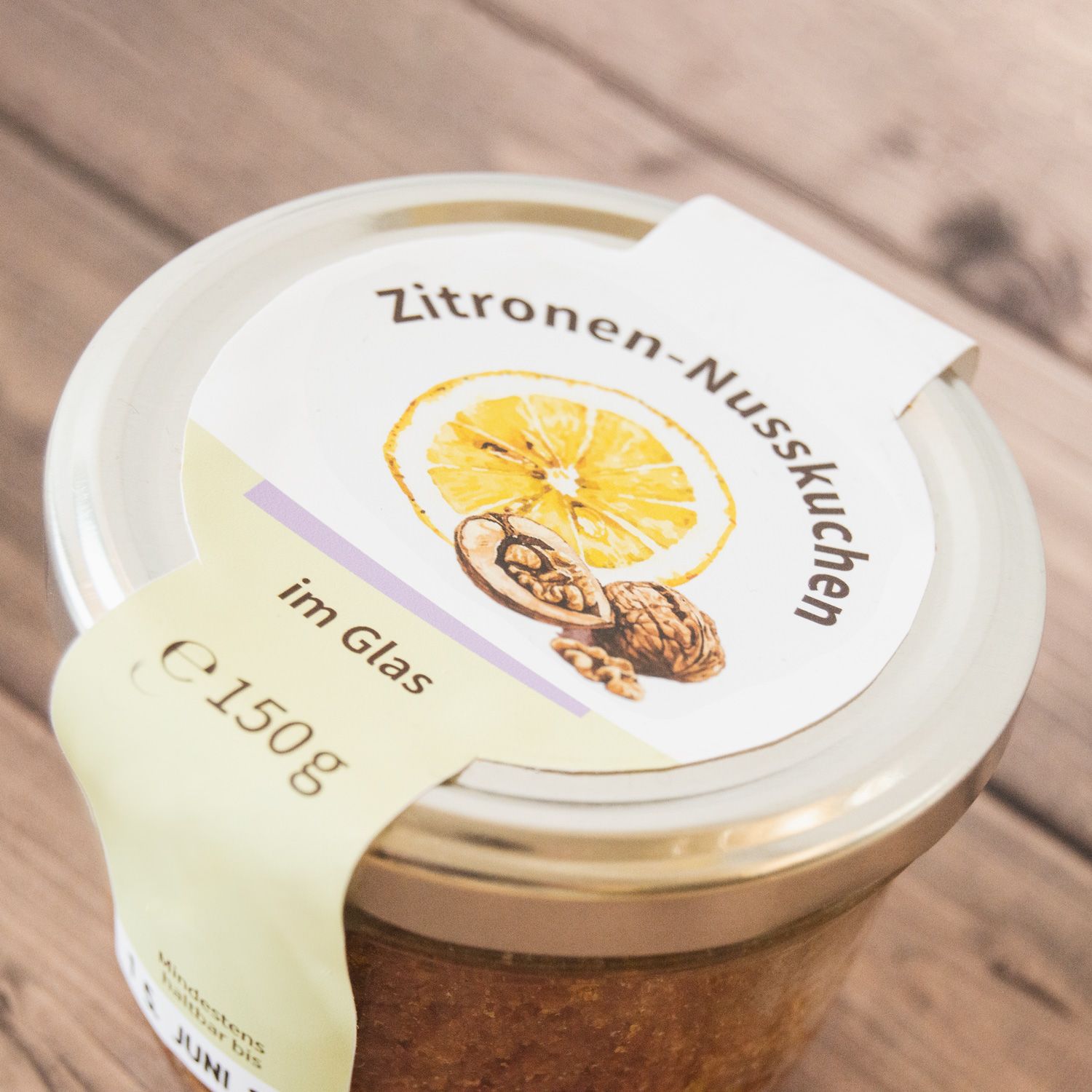 Zitronen-Nusskuchen im Glas