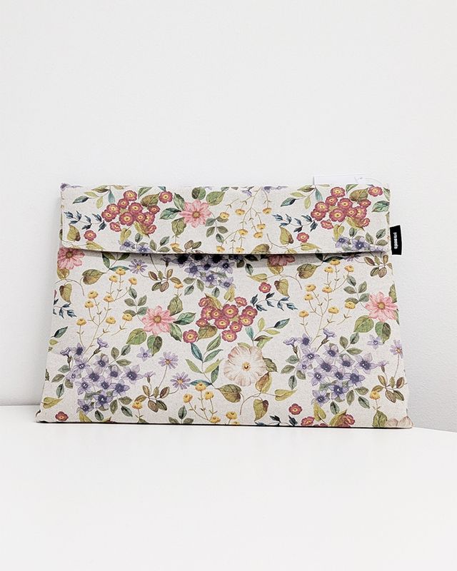 Einzelstück – Laptophülle 13 Zoll – Blüten