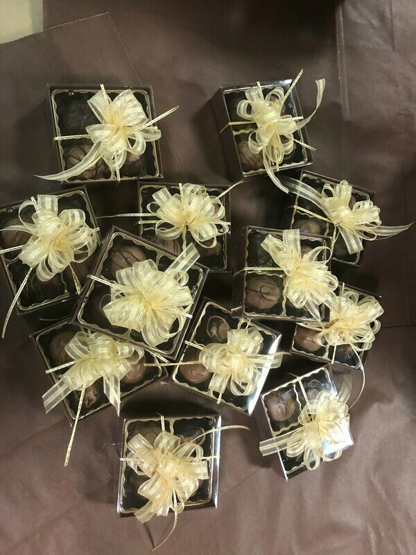 European-Style Gourmet Chocolate Truffles  Gift Box (4 ct.)