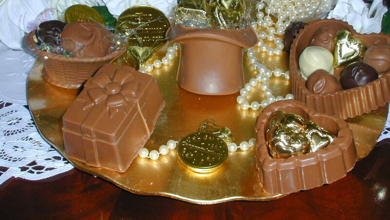 Milk Chocolate Wedding Gifts and Favors