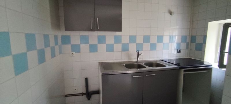 Mennecy centre ville T1 avec coin nuit